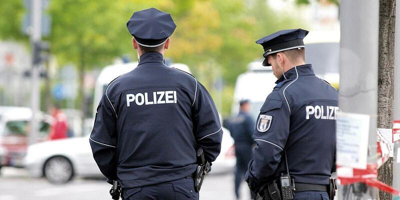 Polizisten (Archiv) - Foto: über dts Nachrichtenagentur