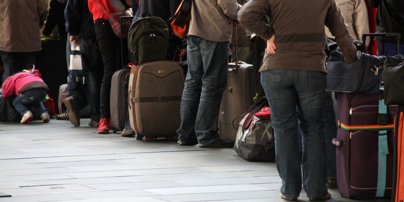 Touristen beim Check-in am Flughafen - Foto: über dts Nachrichtenagentur