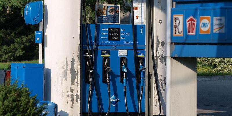 Zapfsäule an einer Aral-Tankstelle (Archiv) - Foto: über dts Nachrichtenagentur