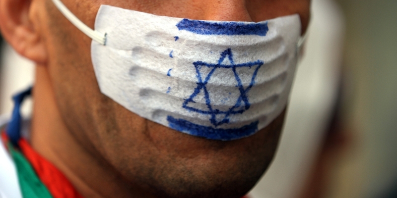 Mann mit Anti-Israel-Mundschutz (Demonstration) - Foto: über dts Nachrichtenagentur