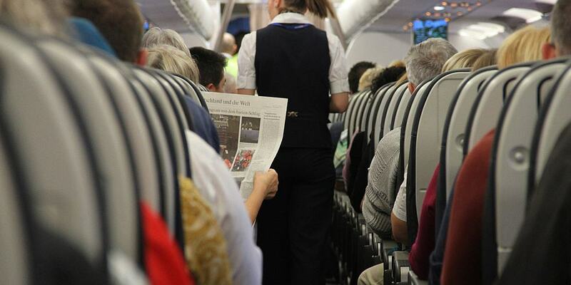 Flugbegleiterin (Archiv) - Foto: über dts Nachrichtenagentur
