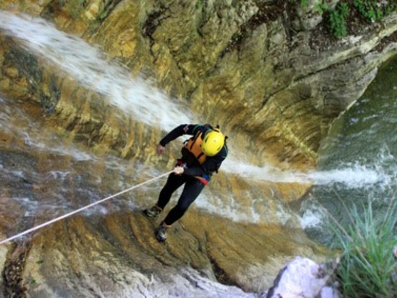 Quelle: © Maurizio Rovati - Fotolia.com - Foto: Ann Nguyen, Aktuelles-und-weltgeschehen