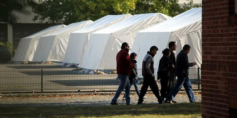 Flüchtlinge in einer Zeltstadt - Foto: über dts Nachrichtenagentur