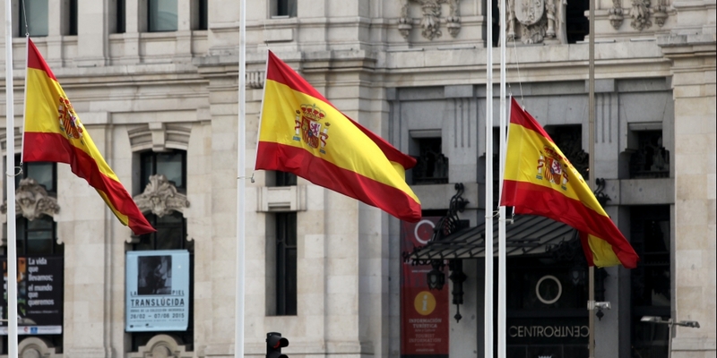 Spanische Fahnen - Foto: über dts Nachrichtenagentur