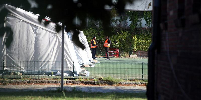 Helfer in einer Zeltstadt (Archiv) - Foto: über dts Nachrichtenagentur