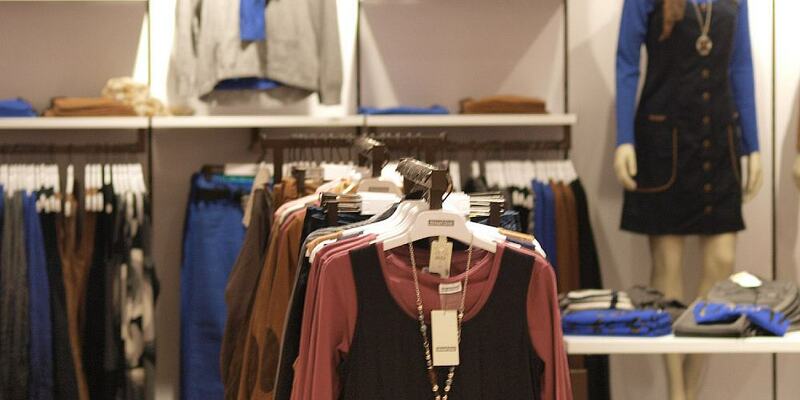 Angebote in einem Geschäft (Archiv) - Foto: über dts Nachrichtenagentur