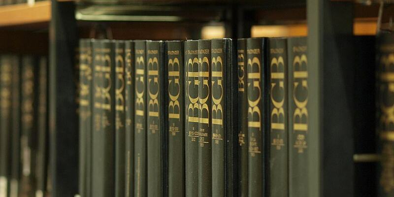 Ausgaben des BGB in einer Bibliothek - Foto: über dts Nachrichtenagentur