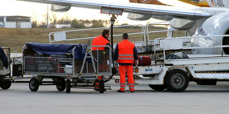 Gepäckverladung am Flughafen - Foto: über dts Nachrichtenagentur