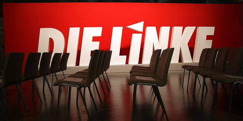 Linkspartei-Logo auf Parteitag - Foto: über dts Nachrichtenagentur