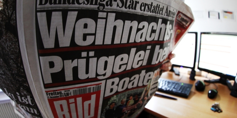 Leserin mit Bild-Zeitung - Foto: über dts Nachrichtenagentur