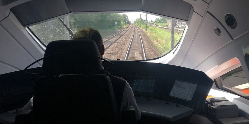 ICE-Lokführer bei der Deutschen Bahn (Archiv) - Foto: über dts Nachrichtenagentur