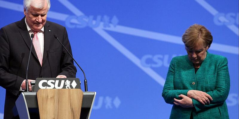 Horst Seehofer und Angela Merkel (Archiv) - Foto: über dts Nachrichtenagentur