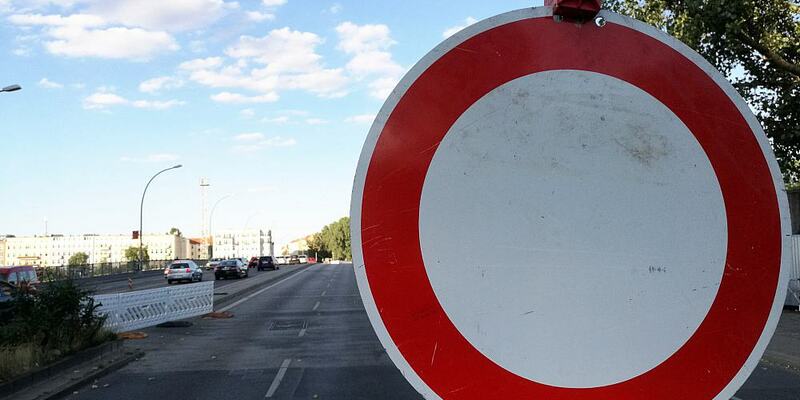 Halbseitig gesperrte Brücke (Archiv) - Foto: über dts Nachrichtenagentur