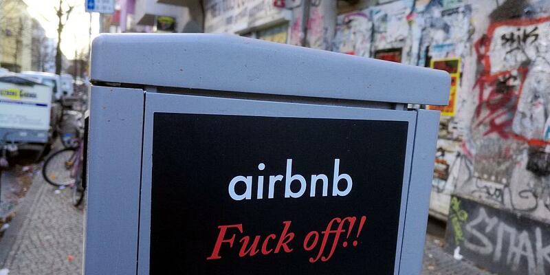 Anti-Airbnb-Sticker (Archiv) - Foto: über dts Nachrichtenagentur
