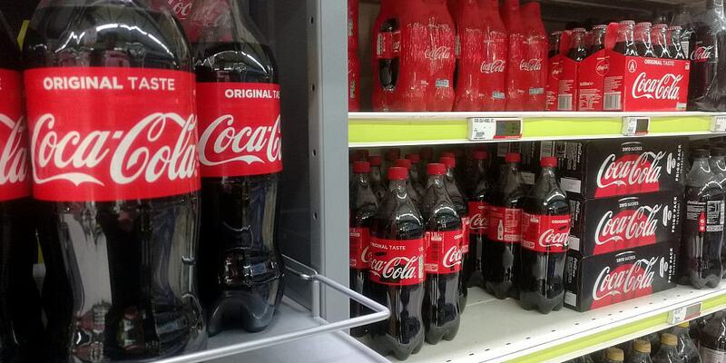 Coca-Cola in einem Supermarktregal (Archiv) - Foto: über dts Nachrichtenagentur