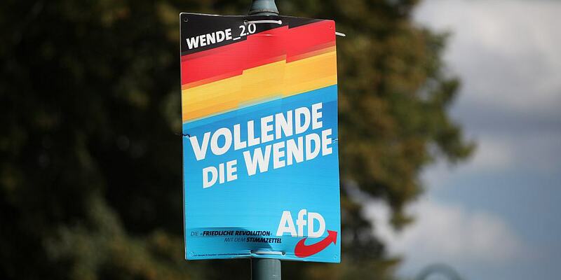 In der Debatte um ein mögliches Parteiverbotsverfahren haben die ...