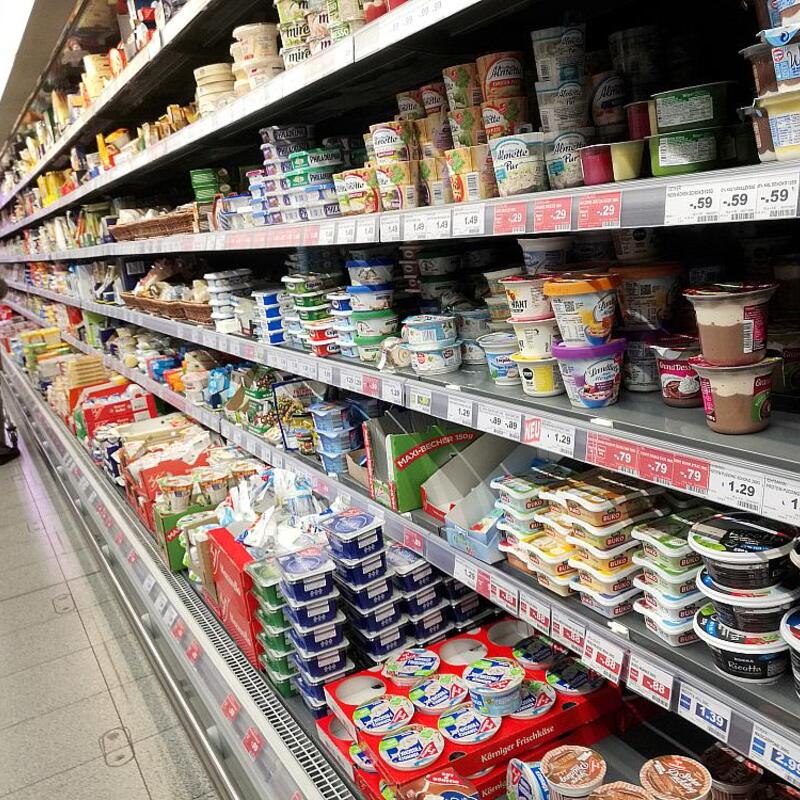 Einkaufsregal in einem Supermarkt (Archiv) - Foto: über dts Nachrichtenagentur