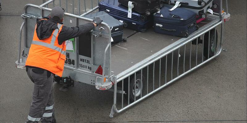 Flughafenarbeiter (Archiv) - Foto: über dts Nachrichtenagentur