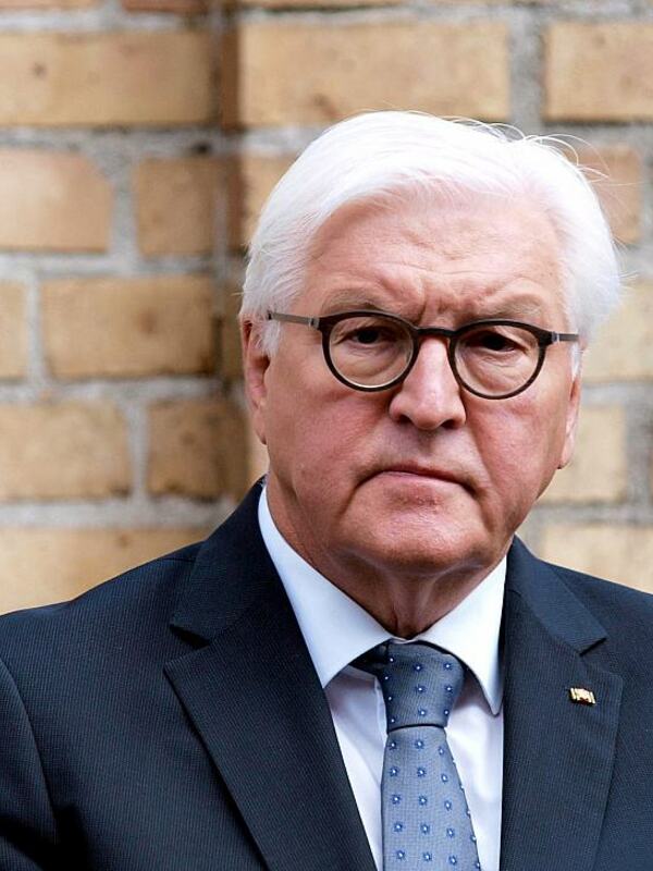 Bundespräsident FrankWalter Steinmeier und Bundeskanzler Olaf Scholz