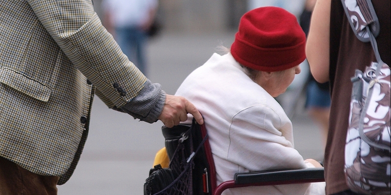 Seniorin im Rollstuhl - Foto: ?ber dts Nachrichtenagentur