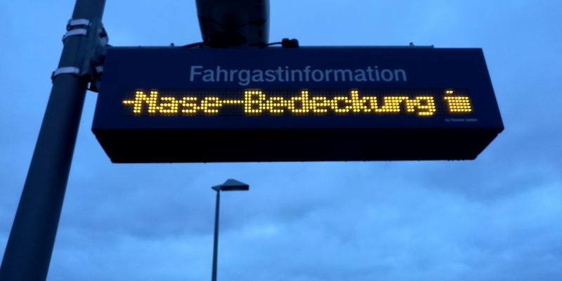 Hinweis auf Maskenpflicht für Fahrgäste - Foto: ?ber dts Nachrichtenagentur