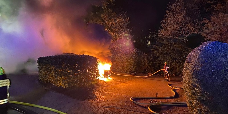 POL-PDKH: Vollbrand eines PKW auf der B41 - Foto: presseportal.de