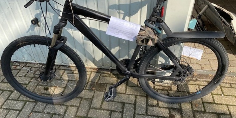 POL-LG: ++ Bleckede - Einbruch in Pizzeria scheitert - Möbel mitgenommen ++ Lüneburg - Geschädigte von Fahrraddiebstahl gesucht ++ Hitzacker - unter Drogeneinfluss und Alkohol mit dem Pkw unterwegs ++ - Foto: presseportal.de