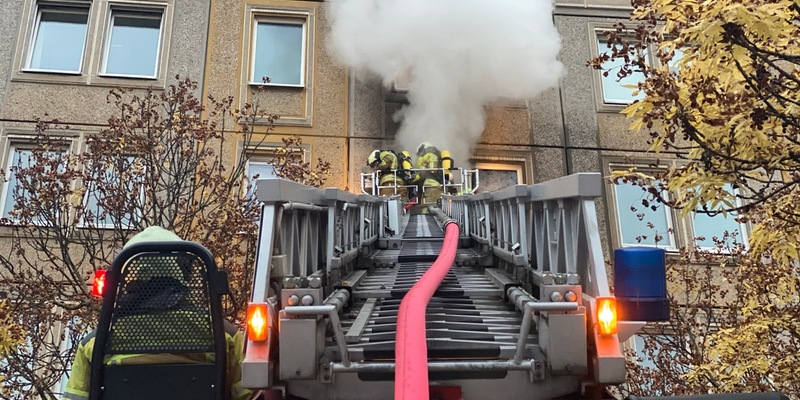 FW-OB: Zwei Verkehrsunfälle fordern Einsatz der Feuerwehr - Schwerer Unfall auf der A3 mit verletzten Pferden - Foto: presseportal.de