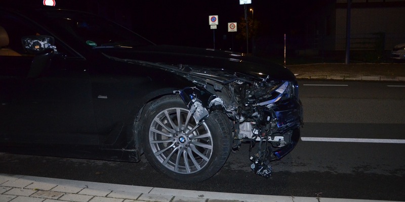 POL-HF: Unbekannter demoliert Lkw samt Anhänger - Zeugen gesucht - Foto: presseportal.de