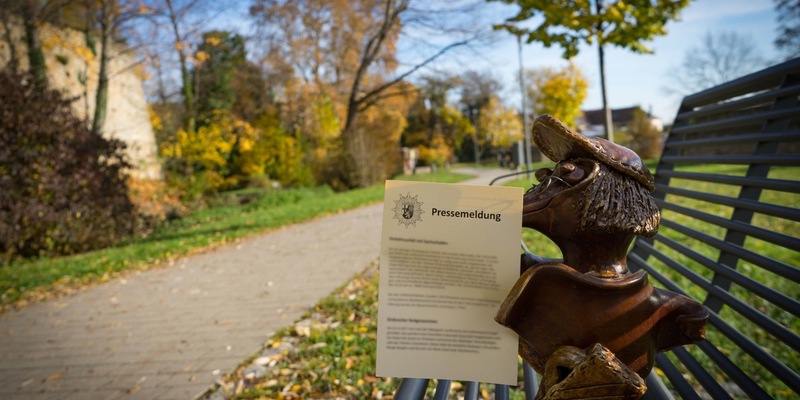 POL-PDNW: Diebstahl aus Fahrzeug - Foto: presseportal.de