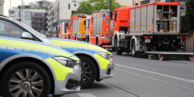 FW-BN: Zusammenstoß zwischen Bahn und PKW endet glimpflich - Foto: presseportal.de