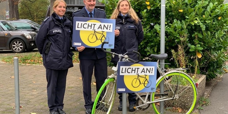 POL-PDTR: LICHT AN! Polizei Idar-Oberstein führt Kampagne fort - Foto: presseportal.de