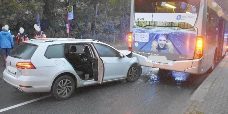 POL-PDLU: Verkehrsunfall sorgt für kurzzeitige Vollsperrung auf der L528 bei Böhl-Iggelheim - Foto: presseportal.de