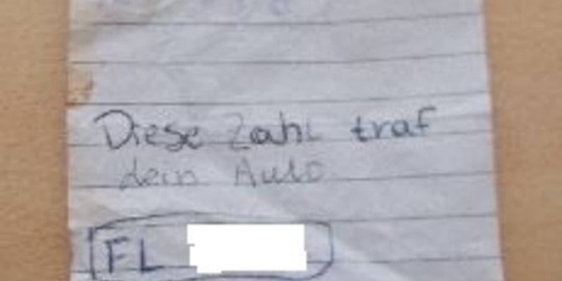 POL-HM: Zeugenaufruf: Unbekannte hinterlässt falsche Personalien - wer erkennt die Handschrift? - Foto: presseportal.de