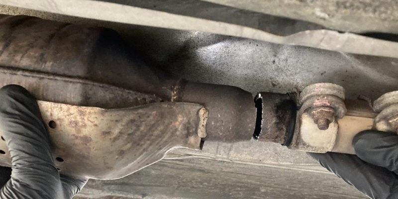 FW Alpen: Brennender Baum in der Sylvesternacht - Foto: presseportal.de