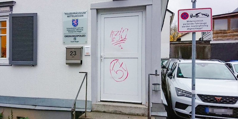 POL-EL: Lingen - Gemeinsame Kontrollaktion in der Lingener Fußgängerzone: Polizei und Ordnungsamt überprüfen Radfahrer und E-Scooter (Fotos) - Foto: presseportal.de