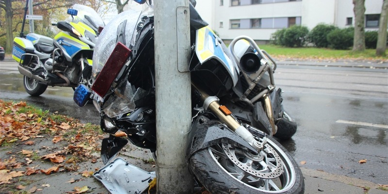 Großbrand in Düsseldorfer Innenstadt erschüttert die Weihnachtszeit / Eine Gruppe von Brandschützern, darunter Donato Muro von Sicherheitsingenieur. NRW, diskutiert die Ereignisse und teilt Erkenntnisse über einen Video-Kanal - Foto: presseportal.de