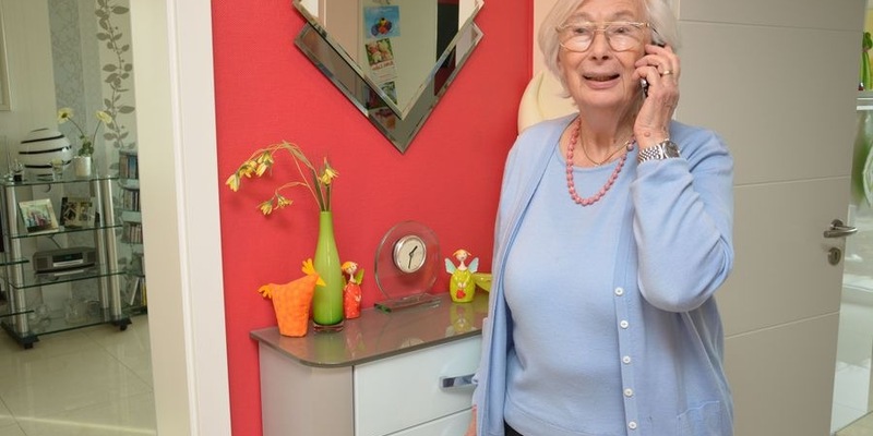 POL-NE: Vermeintliche Polizeibeamte kontaktieren Neusserin - Foto: presseportal.de