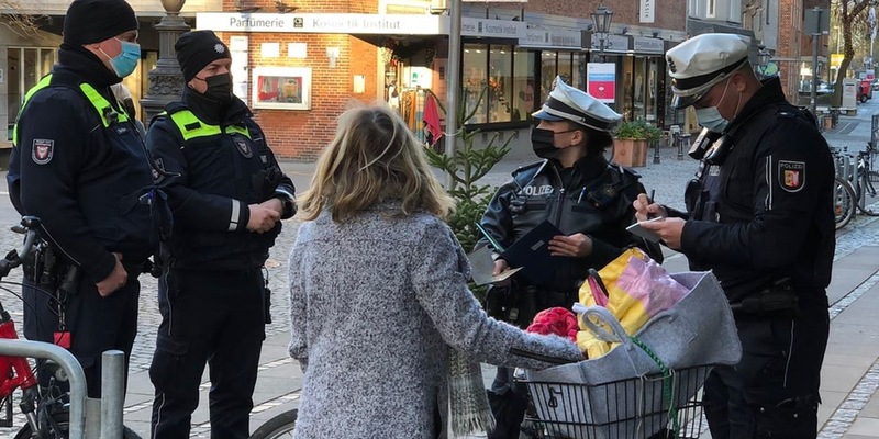 POL-IZ: 251118.6 Kellinghusen: Fahrrad-Check an der Schule - Sichtbarkeit im morgendlichen Verkehr im Mittelpunkt - Foto: presseportal.de