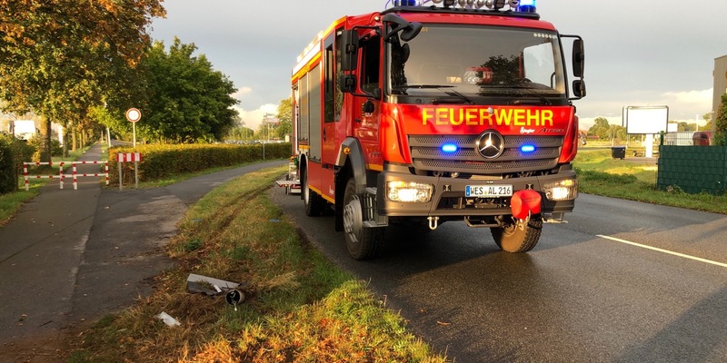 FW Alpen: Ölspur - Foto: presseportal.de