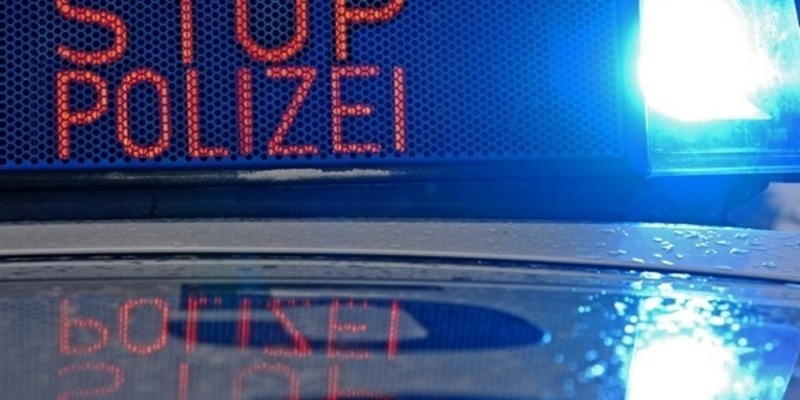 Bundespolizeidirektion München: Zeugenhinweis zieht Festnahme nach sich / Mutmaßlicher Schleuser nach Absetzung festgenommen - Foto: presseportal.de