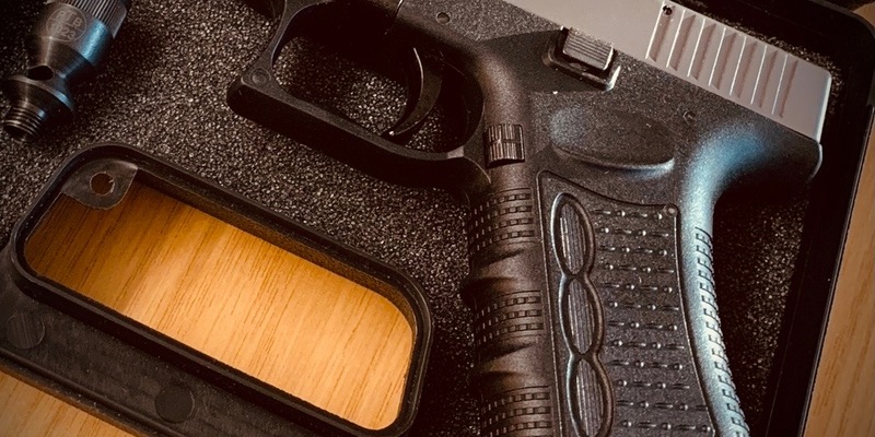 BPOL NRW: Schreckschusspistole im Handgepäck - Bundespolizei stellt Waffe bei Luftsicherheitskontrolle sicher - Foto: presseportal.de