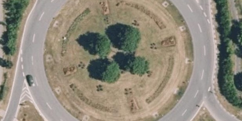 POL-PPWP: Schutzplanke bei Unfallflucht beschädigt - Foto: presseportal.de