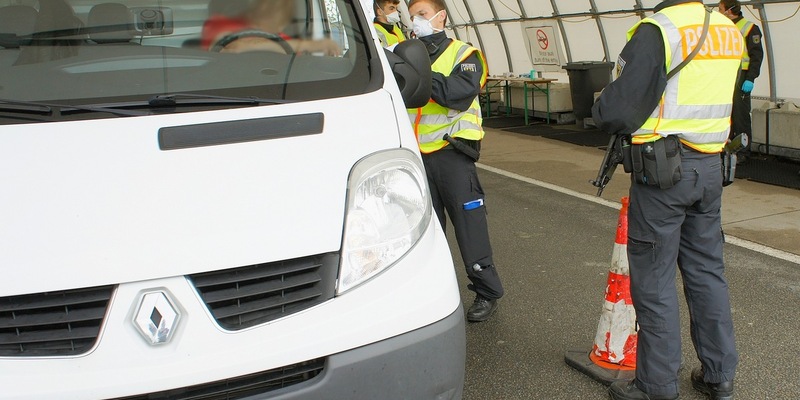 Bundespolizeidirektion München: Unter Geldwäsche-Verdacht: Untersuchungshaft - Foto: presseportal.de