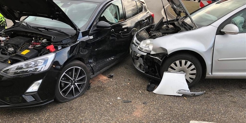 POL-PDLD: Edenkoben - Vorfahrt missachtet - Unfall mit 5 verletzten Personen - Foto: presseportal.de