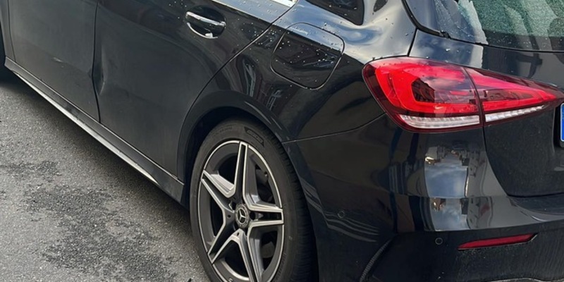 POL-PDLD: Geländer stürzt bei Verkehrsunfall in die Queich - Foto: presseportal.de