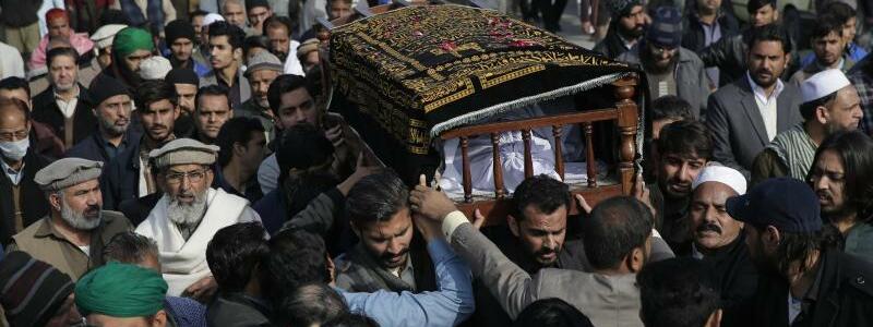 Tote nach Wintereinbruch in Pakistan - Foto: Rahmat Gul/AP/dpa
