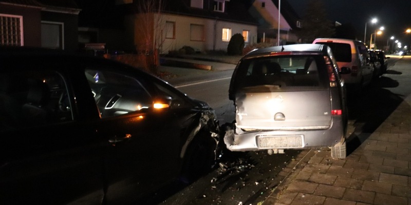 POL-HF: Motorradfahrer bei Unfall verletzt- Vorfahrt missachtet - Foto: presseportal.de