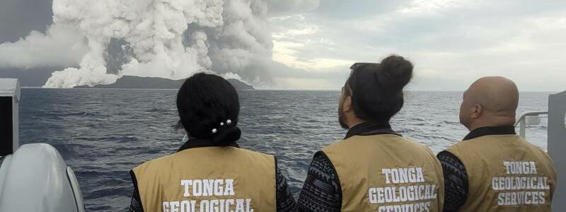 Nach Ausbruch von Untersee-Vulkan im Pazifik-Raum - Foto: Tonga Geological Services/ZUMA Press Wire/dpa