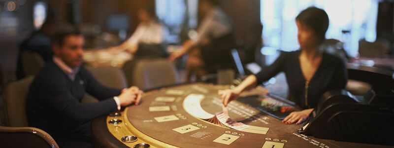 Auch wenn Casinos vor Ort letztes Jahr nicht so gut besucht waren wir sonst, ist die Glücksspiel-Branche ein interessantes Pflaster für Anleger. - Foto: pixabay.com © AidanHowe (CC0 Creative Commons)